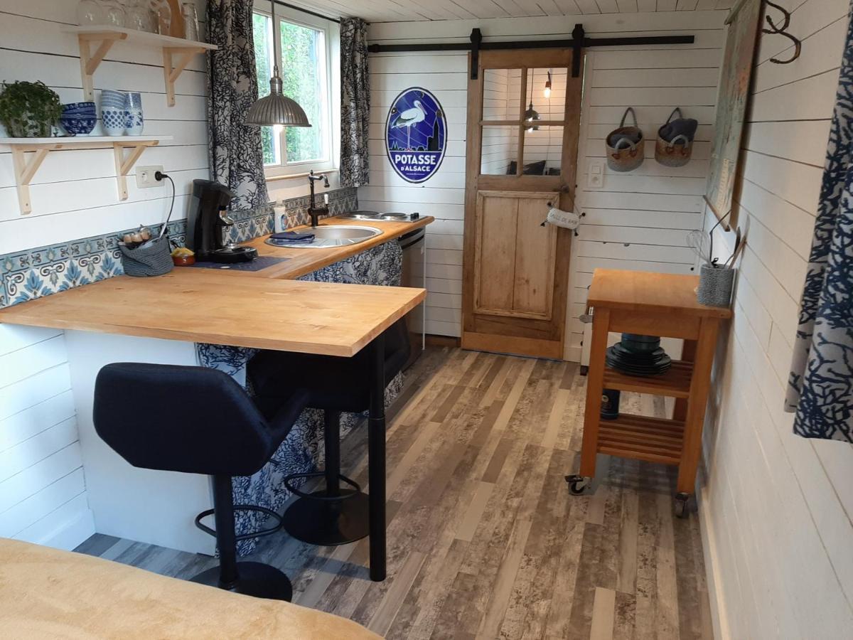 Ferienwohnung La Roulotte De L'Atelier Durbuy Exterior foto