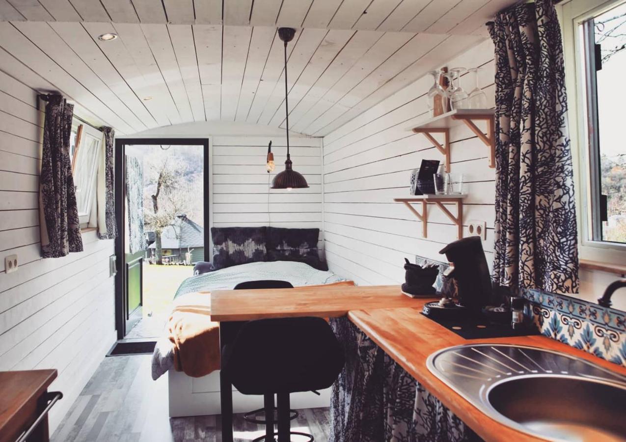 Ferienwohnung La Roulotte De L'Atelier Durbuy Exterior foto