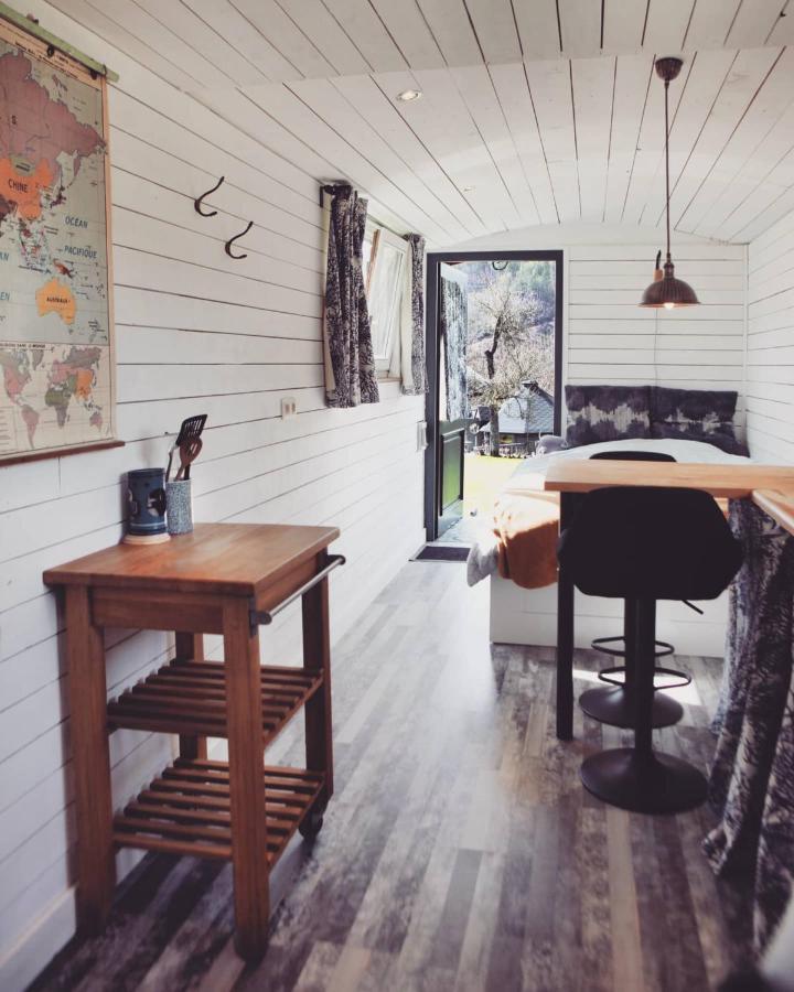 Ferienwohnung La Roulotte De L'Atelier Durbuy Exterior foto